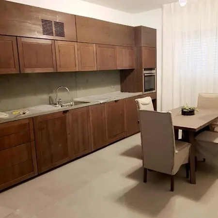 Appartamento Zeno Apartment *